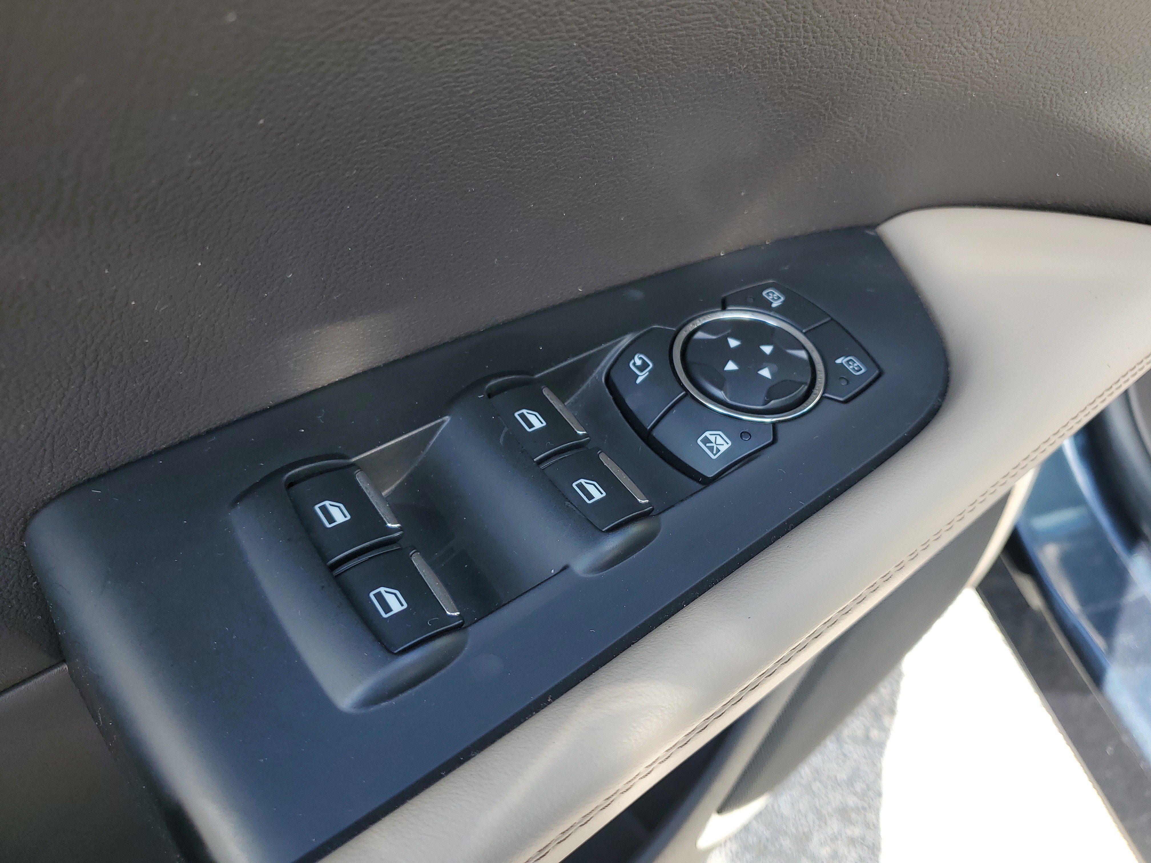 Certified 2021 Lincoln Nautilus Reserve image 17