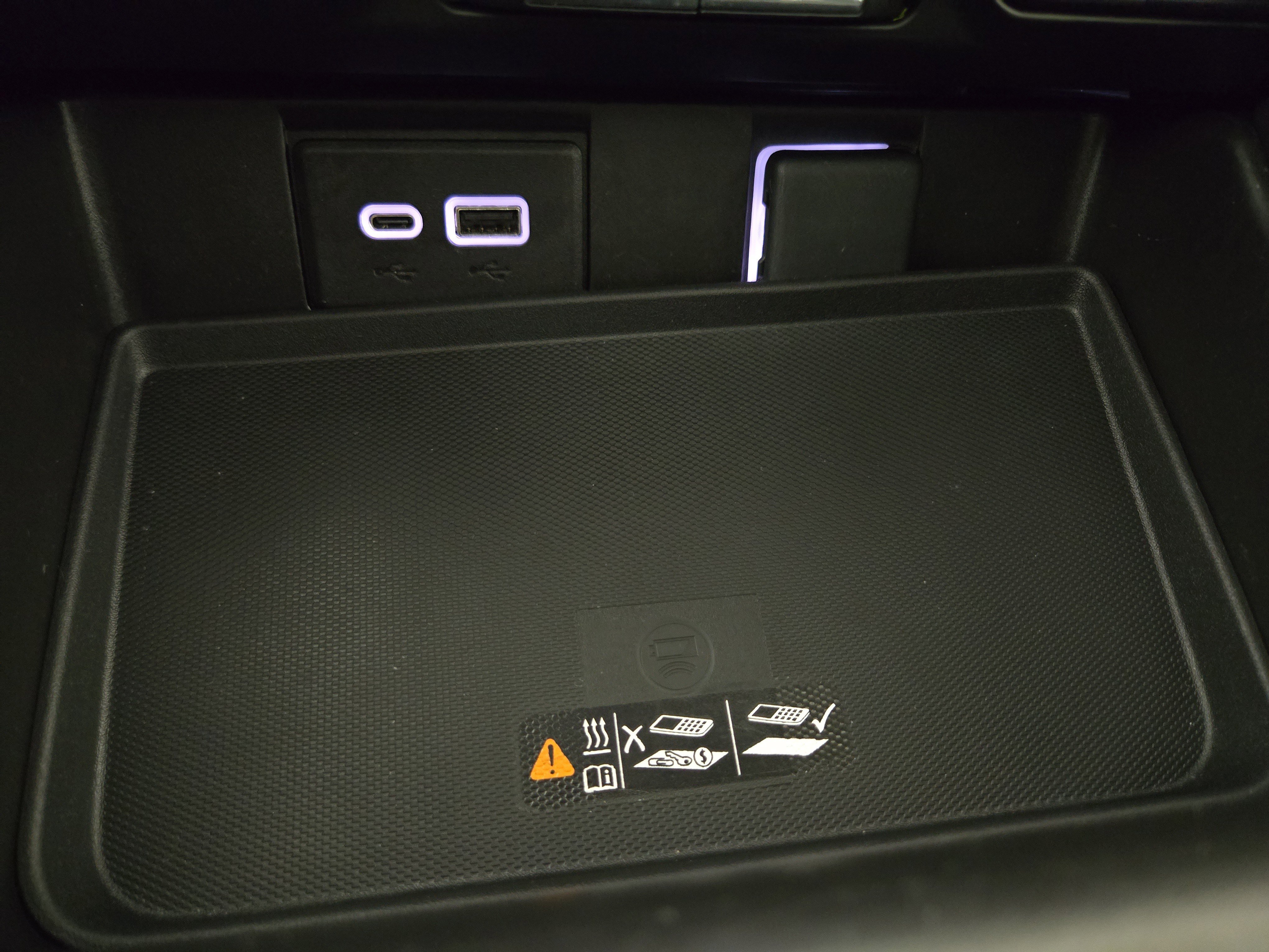 Certified 2024 Chevrolet Suburban RST w/ Luxury Package image 30