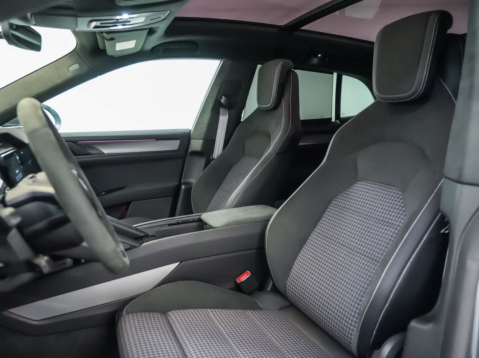 New 2026 Porsche Cayenne Electric AWD/4WD image 5