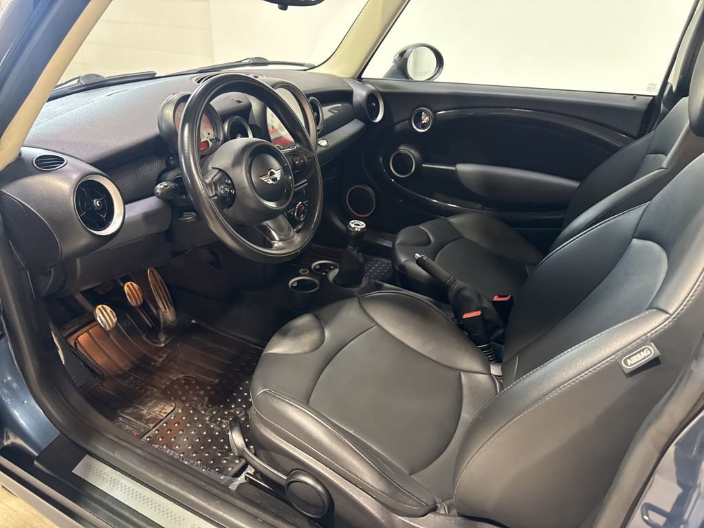Used 2011 MINI Cooper S image 22