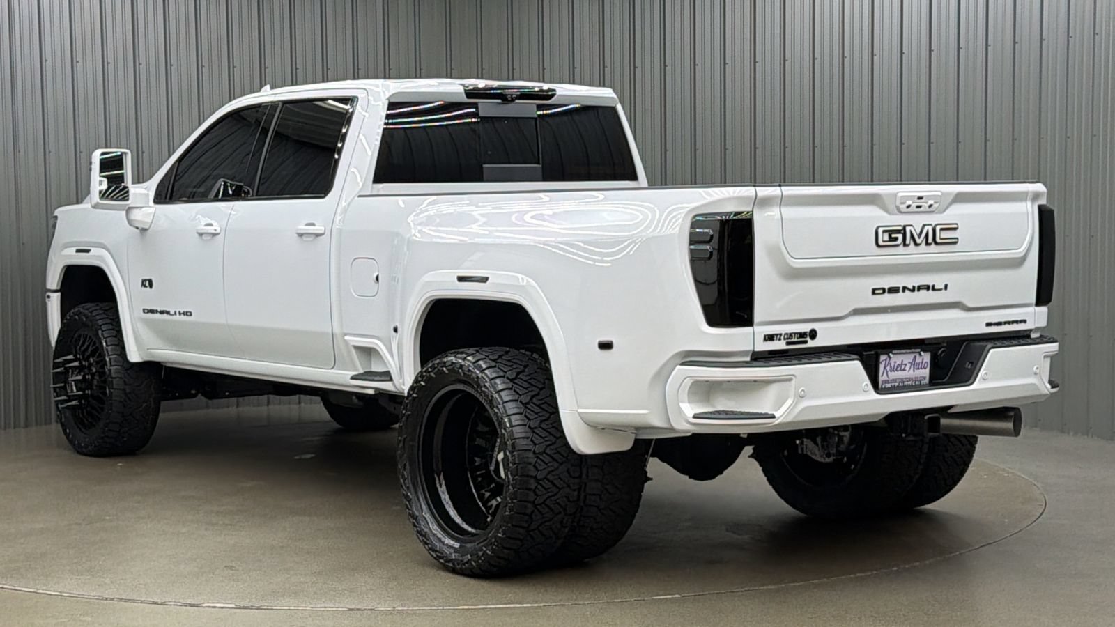 Used 2026 GMC Sierra 3500 Denali w/ Denali Reserve Package AWD/4WD image 3