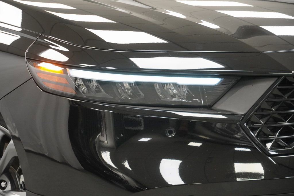 Used 2025 Honda Accord EX-L image 5