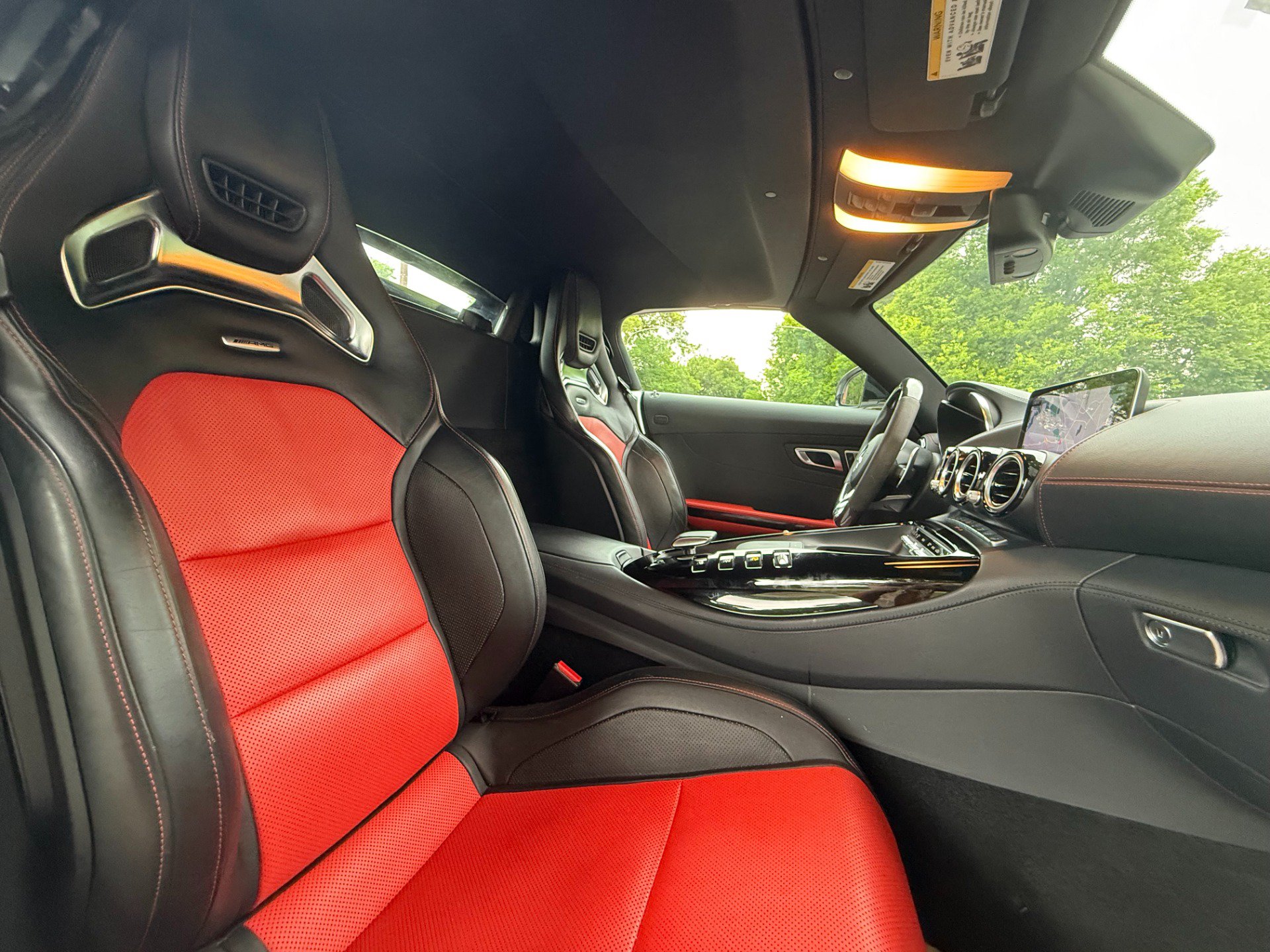 Used 2020 Mercedes-Benz AMG GT Roadster image 23