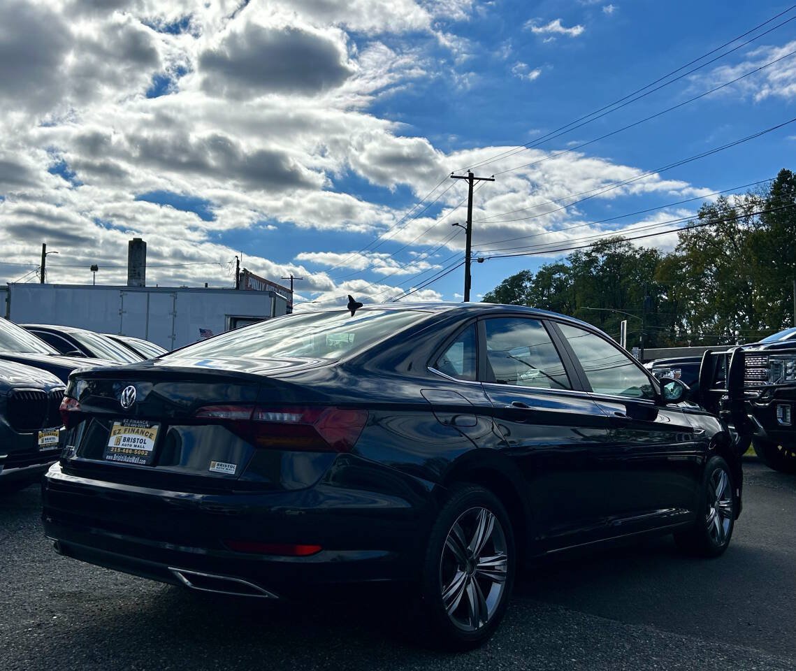 Used 2019 Volkswagen Jetta R-Line w/ R-Line Cold Weather Package FWD image 5