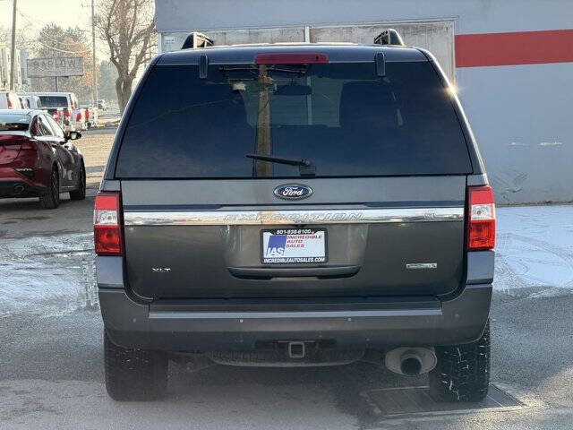 Used 2016 Ford Expedition EL XLT image 5