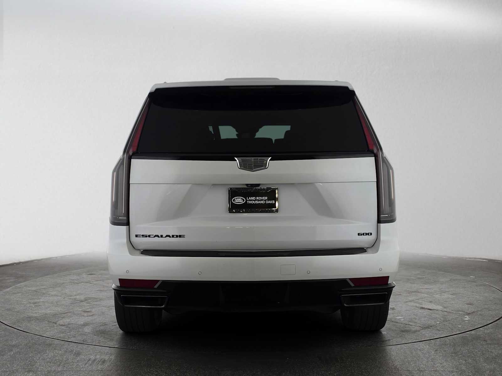 Used 2023 Cadillac Escalade Sport w/ LPO, ONYX Package AWD/4WD image 4