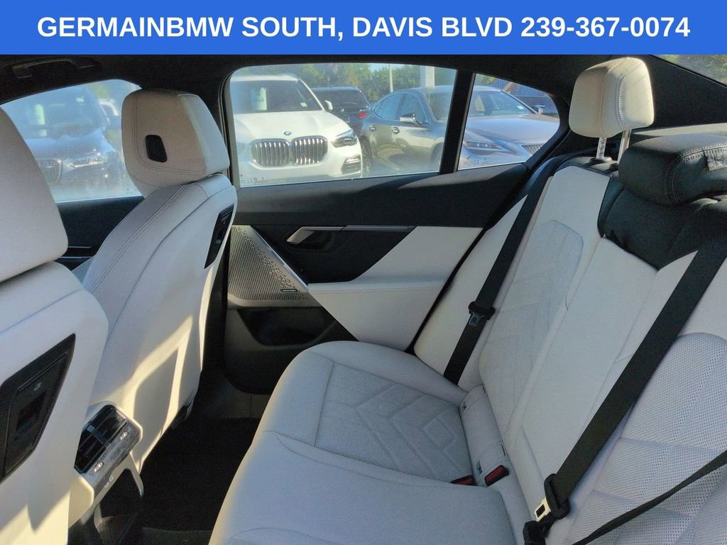 Certified 2024 BMW 530i xDrive w/ Premium Package AWD/4WD image 15