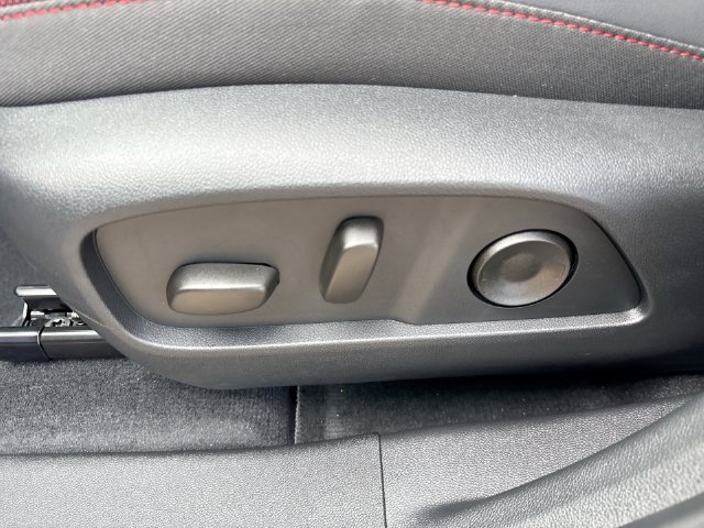 New 2027 Chevrolet Equinox RS w/ Convenience Package III FWD image 12