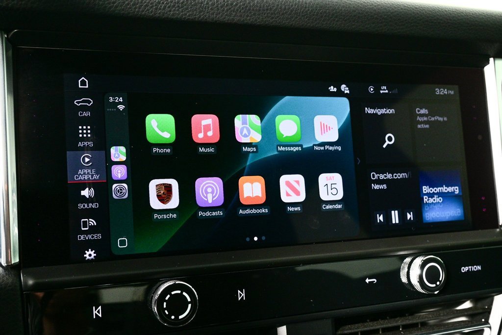 Certified 2025 Porsche Macan image 16