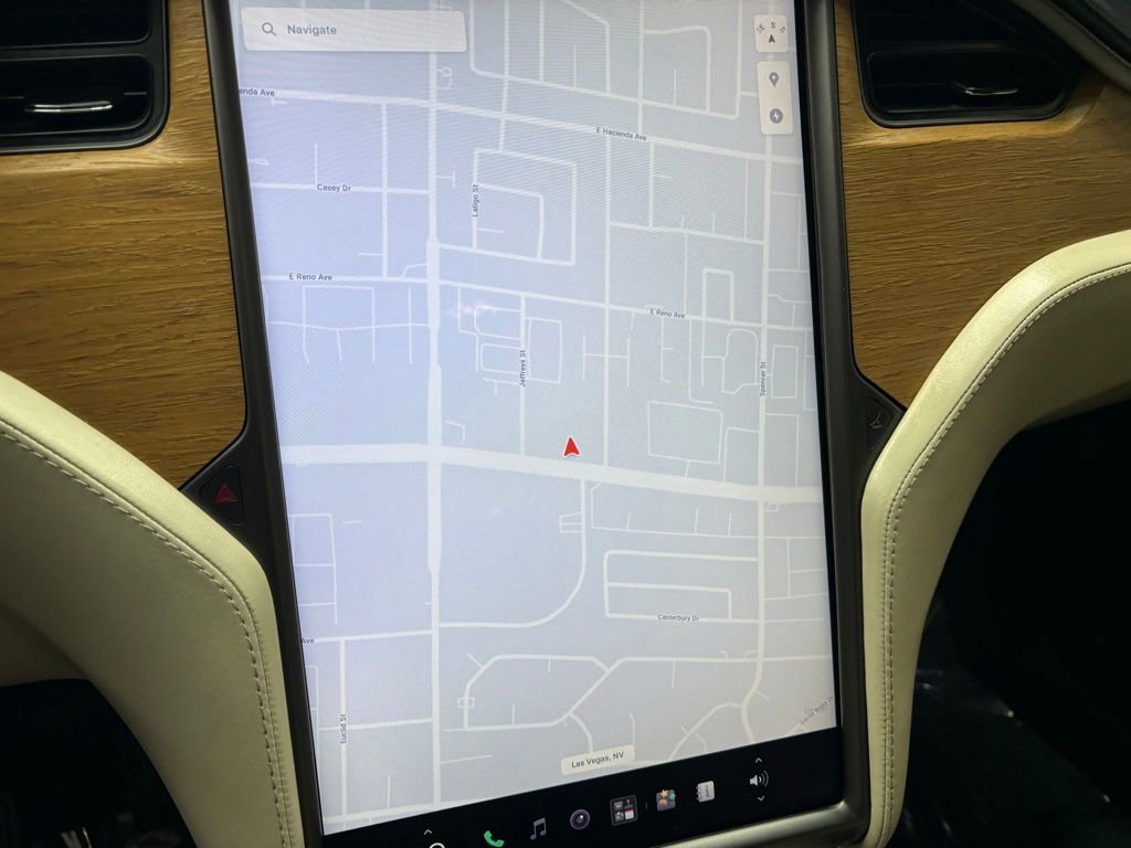 Used 2020 Tesla Model X Long Range AWD/4WD image 24