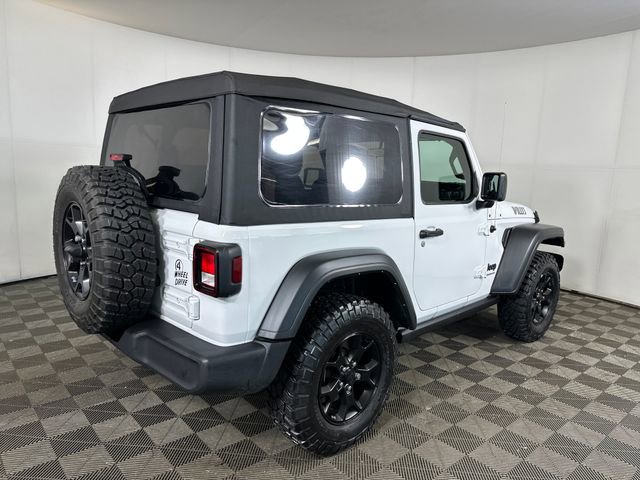 Used 2022 Jeep Wrangler Willys AWD/4WD image 3