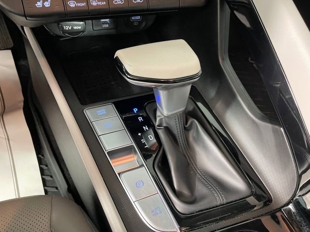 Used 2023 Hyundai Elantra Limited image 11