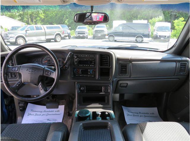 Used 2003 Chevrolet Avalanche 4x4 w/ Driver Convenience Package image 7