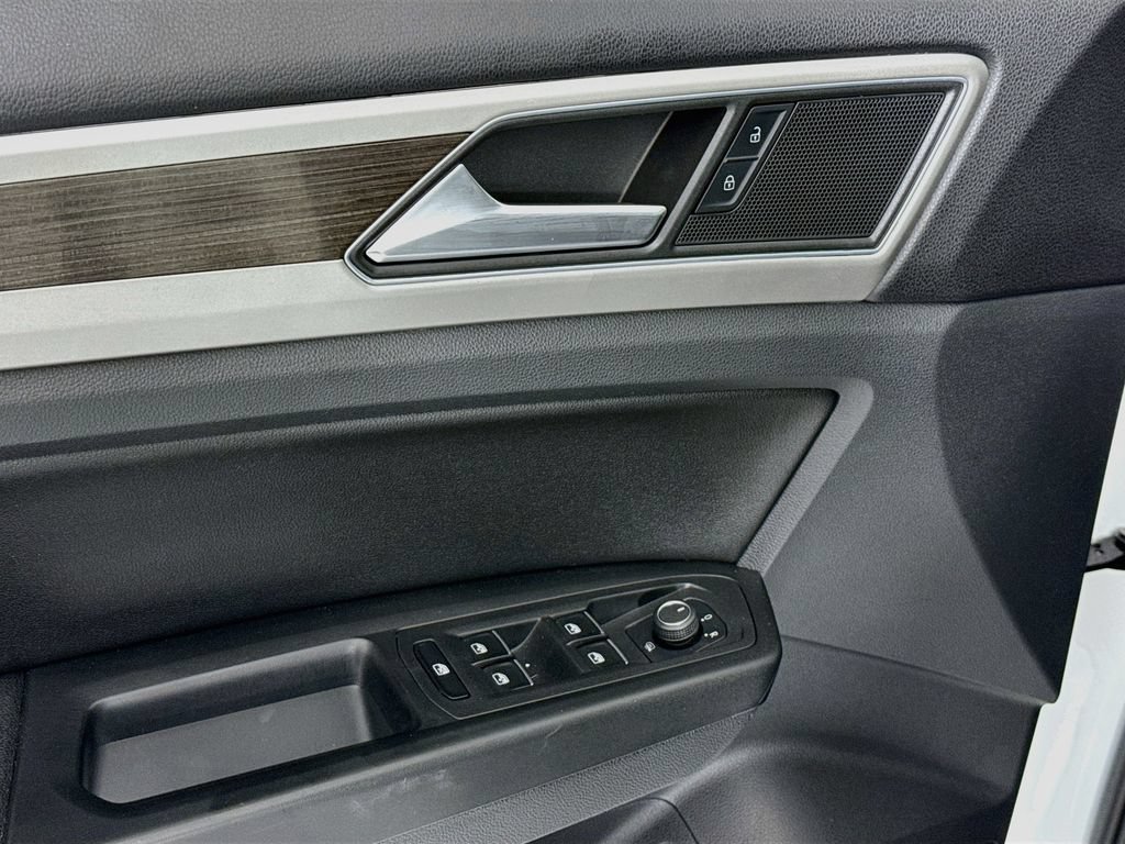 Used 2018 Volkswagen Atlas SEL AWD/4WD image 24