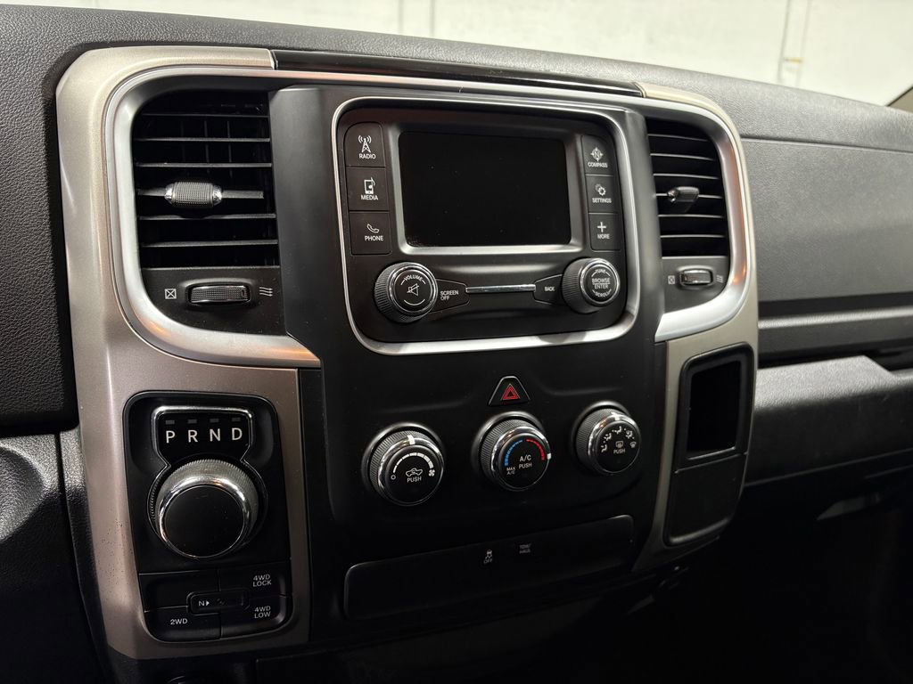 Used 2018 RAM 1500 Classic SLT image 27