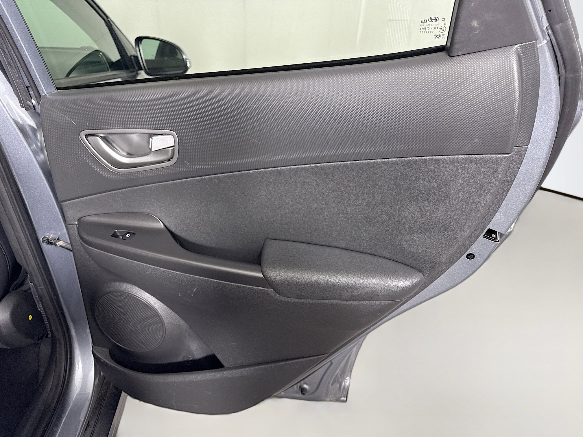 Used 2021 Hyundai Kona Limited image 28