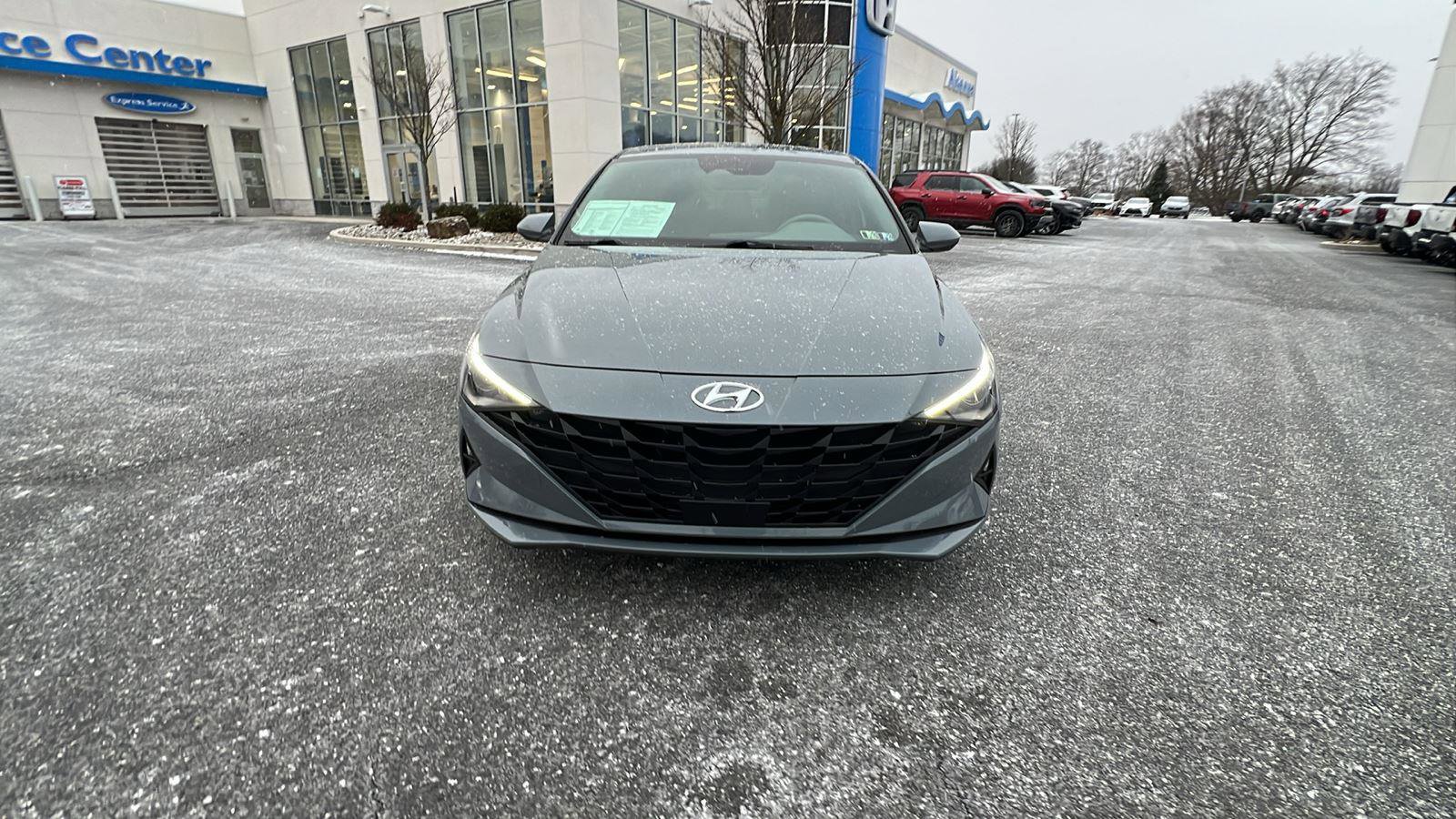 Used 2021 Hyundai Elantra SEL w/ Convenience Package image 9