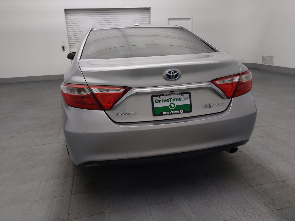 Used 2015 Toyota Camry XLE w/ Moonroof Package FWD image 6