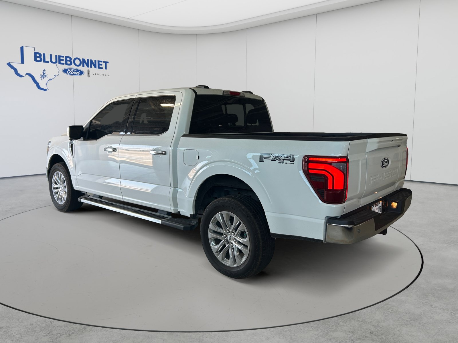 Used 2025 Ford F150 Lariat w/ Equipment Group 502A High AWD/4WD image 5