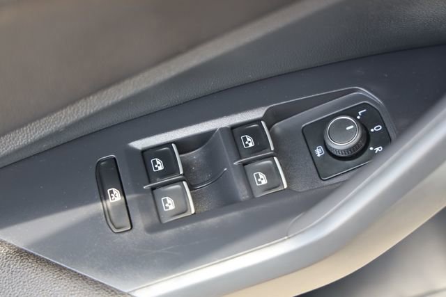 Used 2023 Volkswagen Jetta Sport FWD image 21