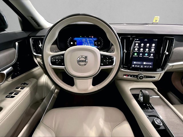 Used 2025 Volvo V90 B6 Cross Country Plus w/ Protection Package Premier AWD/4WD image 7