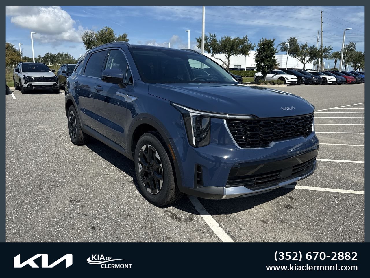 New 2026 Kia Sorento S w/ S Panoramic Sunroof Package
