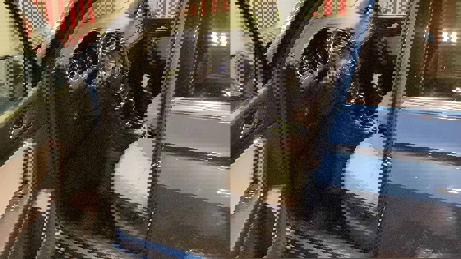 Used 2018 Volkswagen Tiguan SE w/ Panoramic Sunroof Package image 10