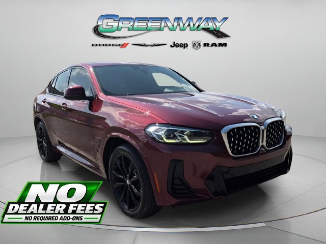 Used 2022 BMW X4 xDrive30i w/ M Sport Package 2