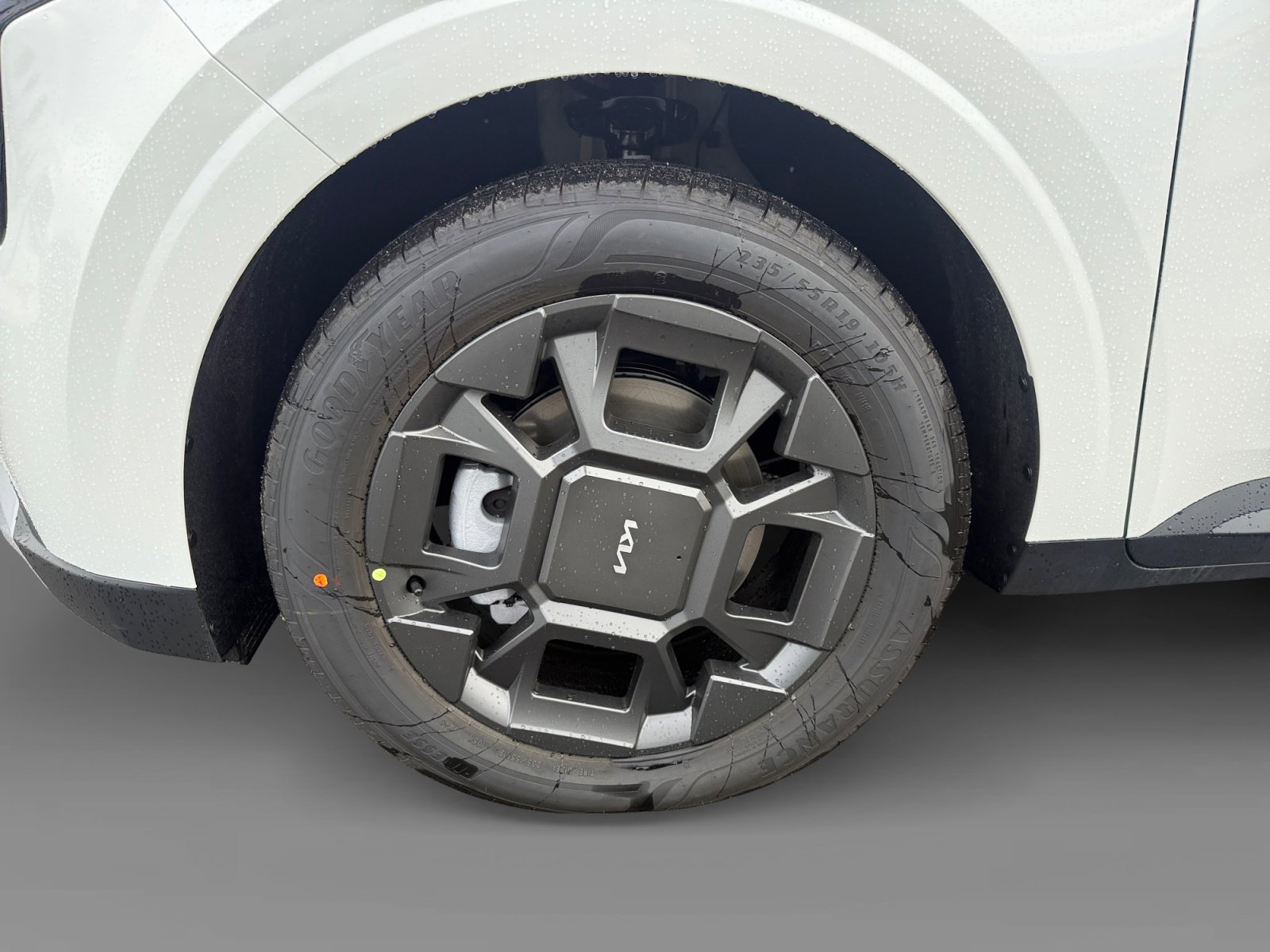 New 2026 Kia Carnival EX FWD image 9