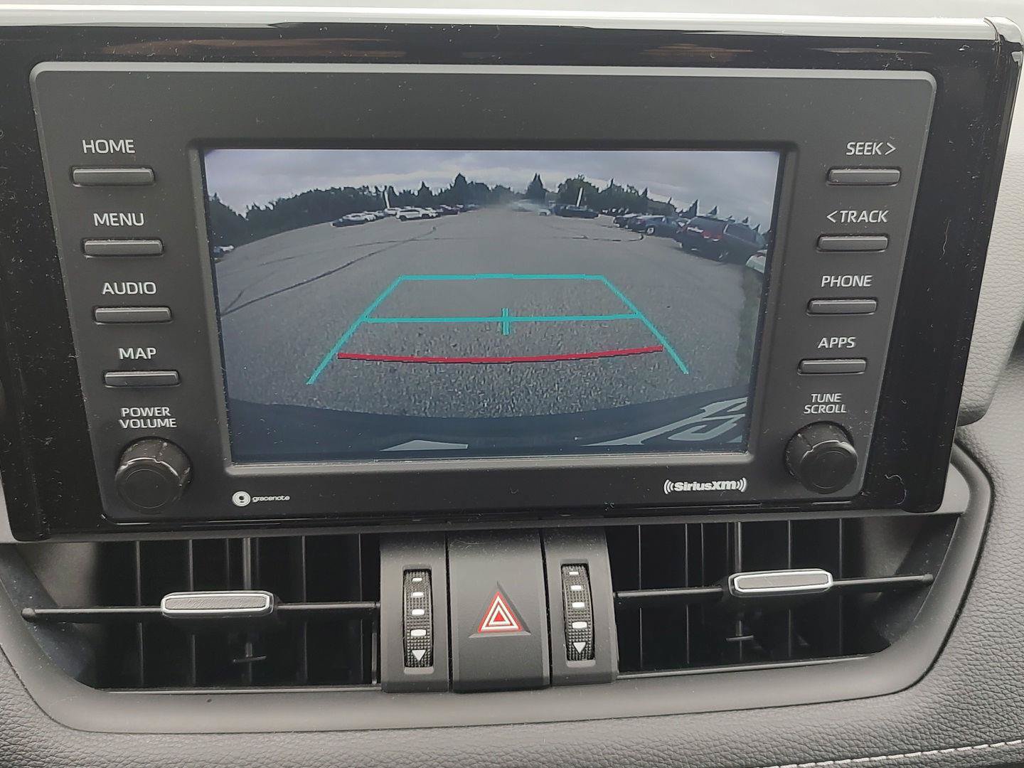 Used 2022 Toyota RAV4 XLE Premium AWD/4WD image 7
