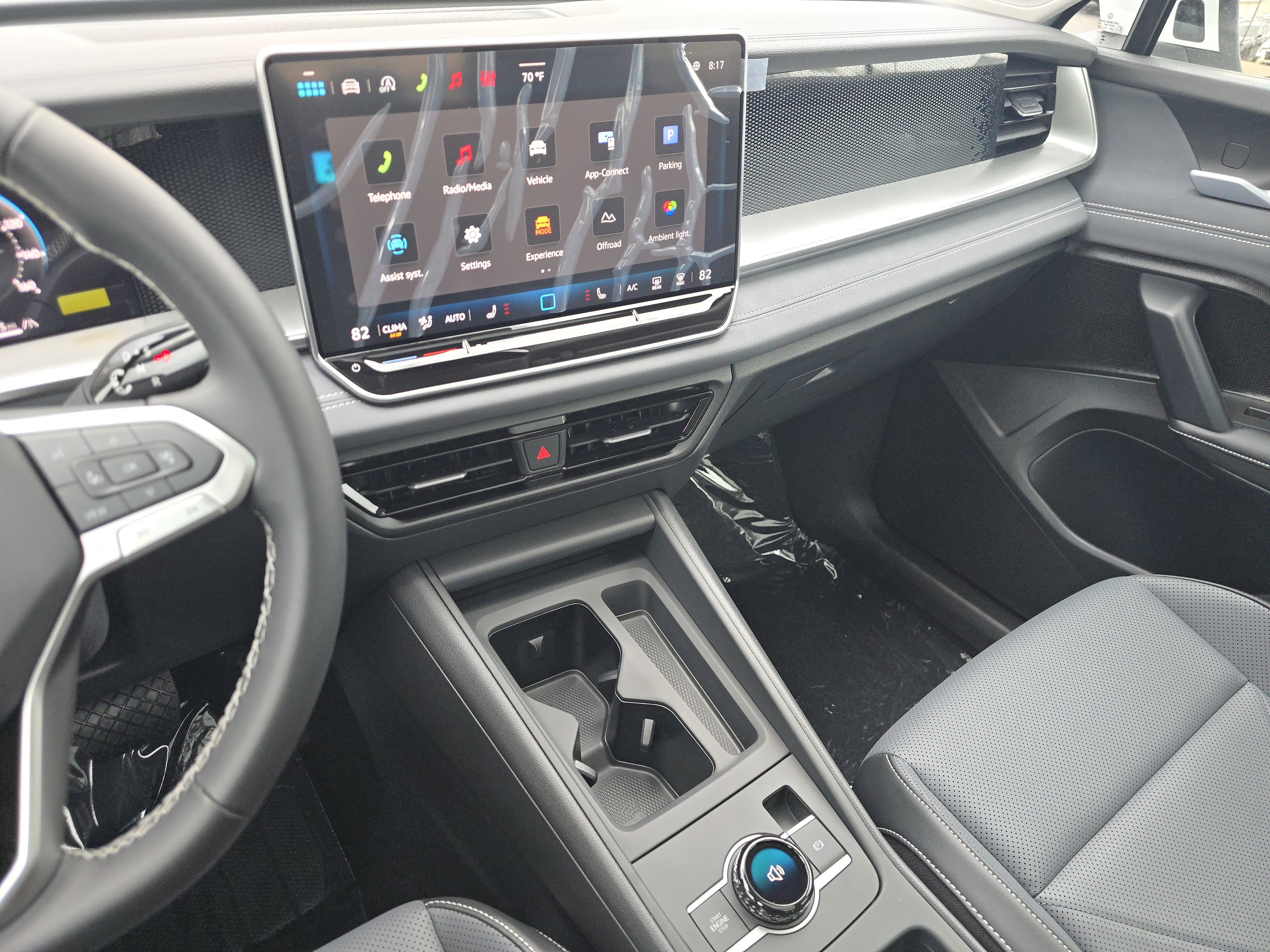 New 2026 Volkswagen Tiguan SE AWD/4WD image 22