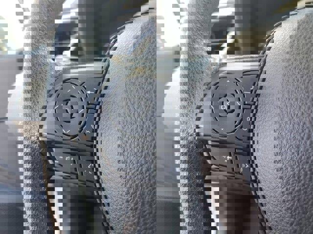 Used 2022 Toyota Corolla LE image 20