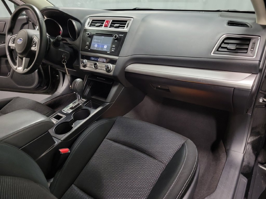 Used 2017 Subaru Outback 2.5i AWD/4WD image 32