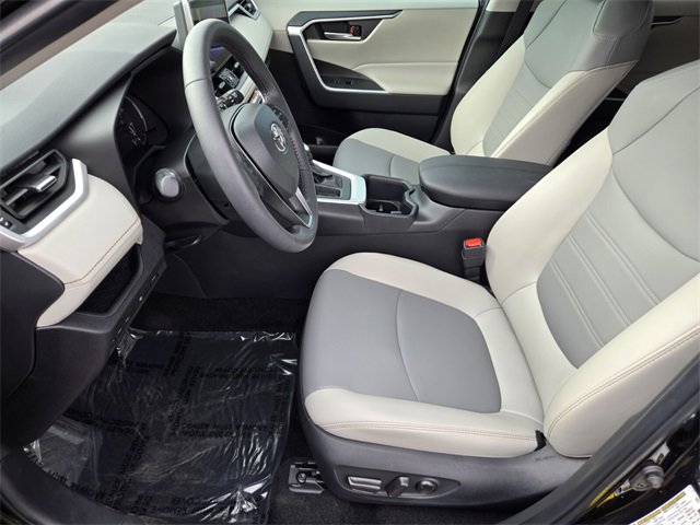Certified 2025 Toyota RAV4 XLE Premium image 10