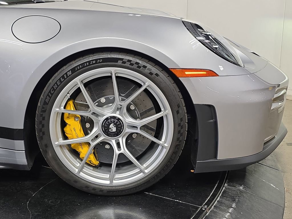 Certified 2025 Porsche 911 GT3 image 11