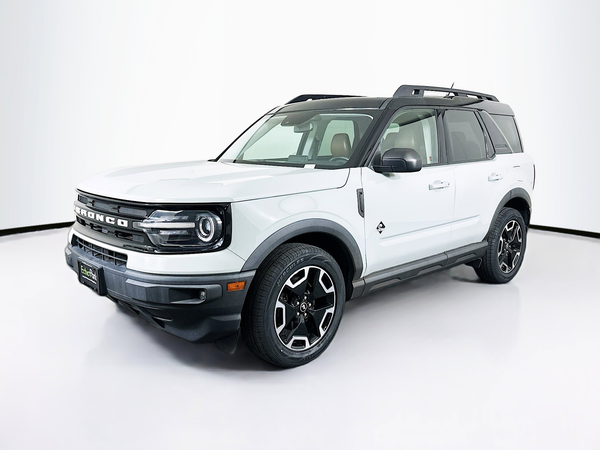Used 2022 Ford Bronco Sport Outer Banks w/ Tech Package image 3