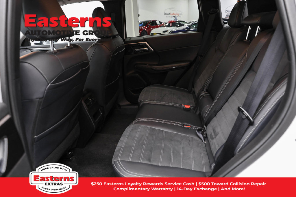 Used 2024 Mitsubishi Outlander SE FWD image 22