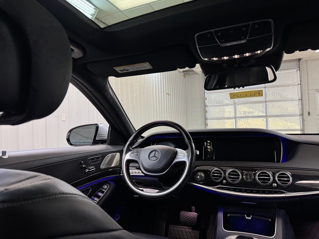 Used 2017 Mercedes-Benz S 550 4MATIC Sedan image 28