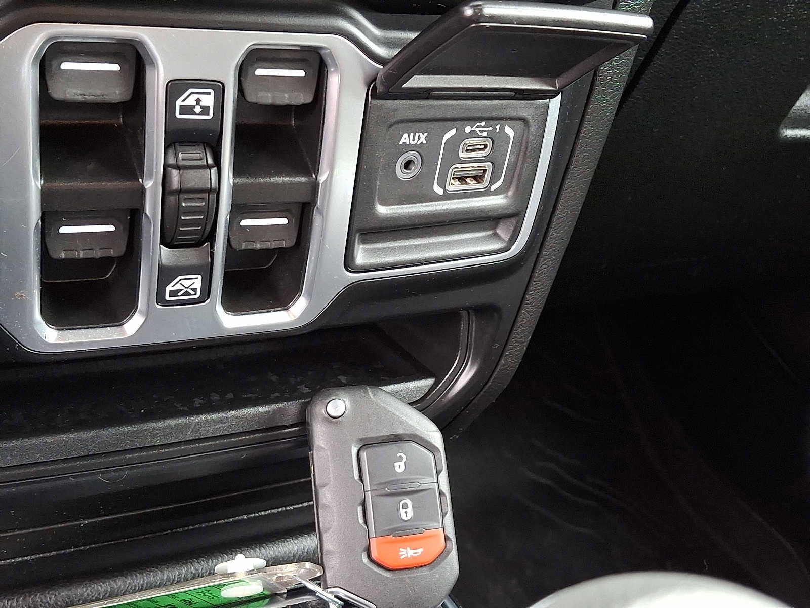 Used 2022 Jeep Wrangler Unlimited Sport AWD/4WD image 24
