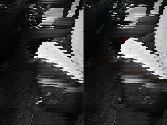 New 2026 Chevrolet Traverse High Country w/ LPO, Floor Liner Package image 18