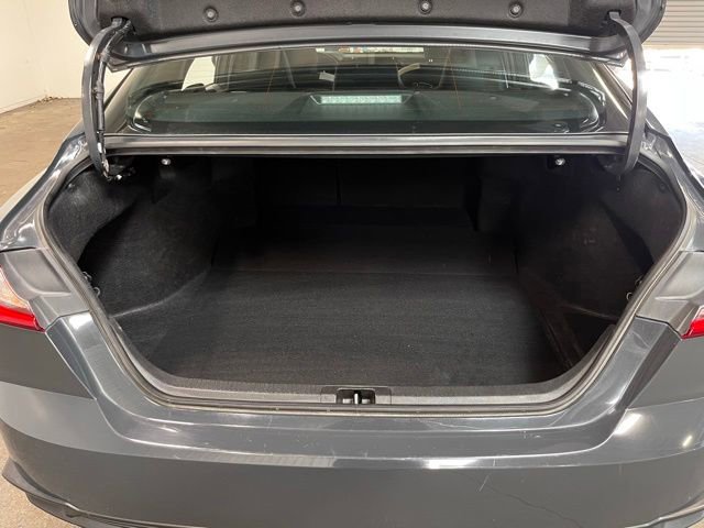 Used 2025 Toyota Camry SE FWD image 15
