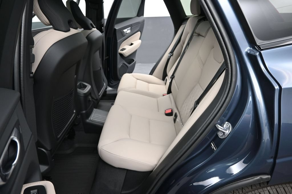 New 2026 Volvo XC60 T8 Plus w/ Climate Package AWD/4WD image 14