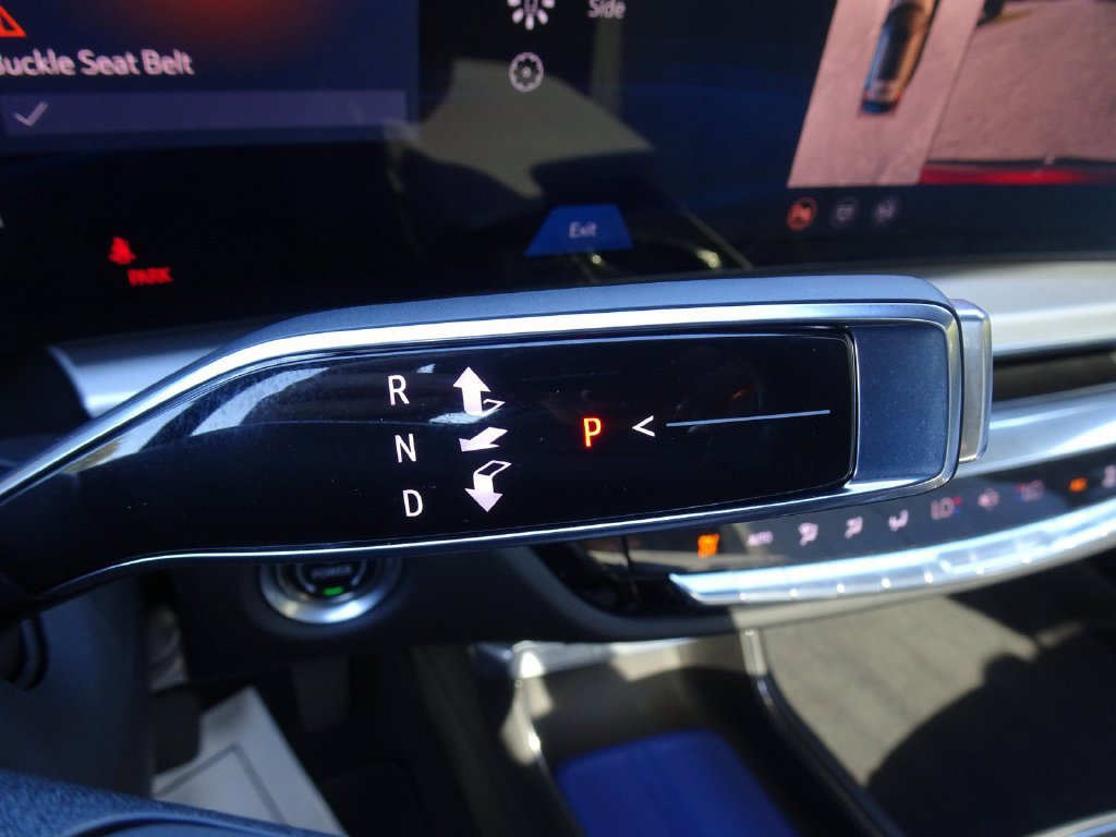 Used 2024 Cadillac Lyriq Sport RWD image 19