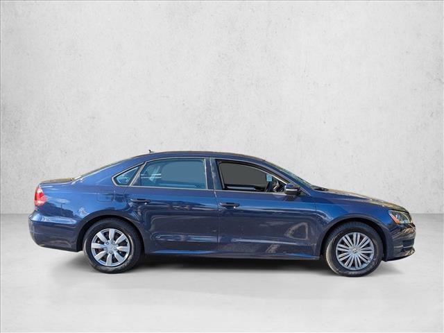 Used 2015 Volkswagen Passat 1.8T S image 4