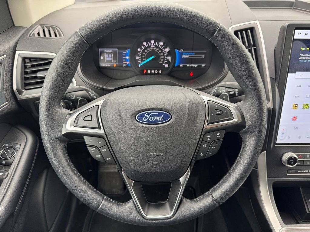 Used 2024 Ford Edge SEL w/ Convenience Package AWD/4WD image 10