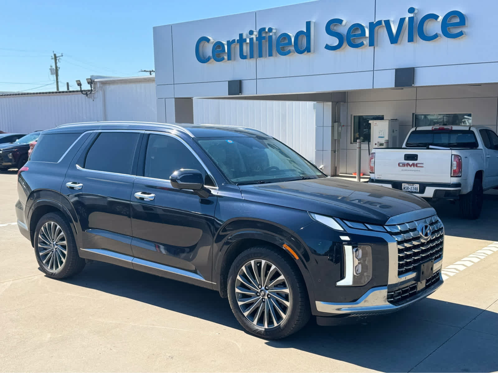 Used 2023 Hyundai Palisade Calligraphy w/ Winter Package