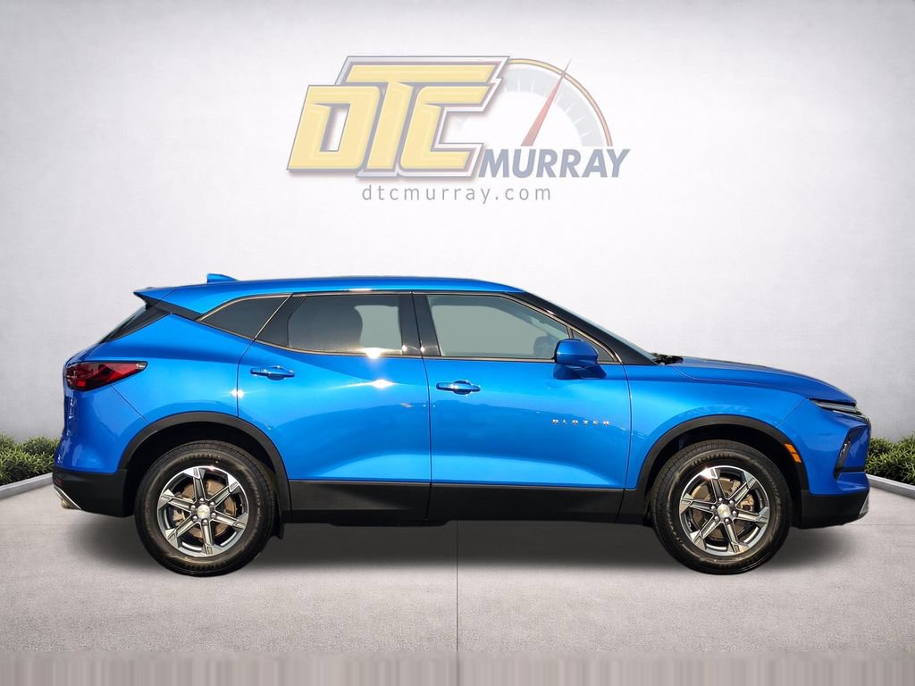 Used 2024 Chevrolet Blazer LT w/ Driver Confidence Package FWD image 4