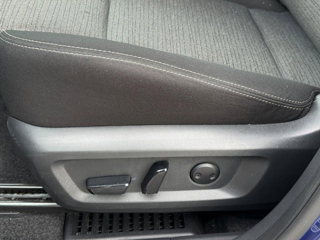 Used 2023 Nissan Rogue SV image 20