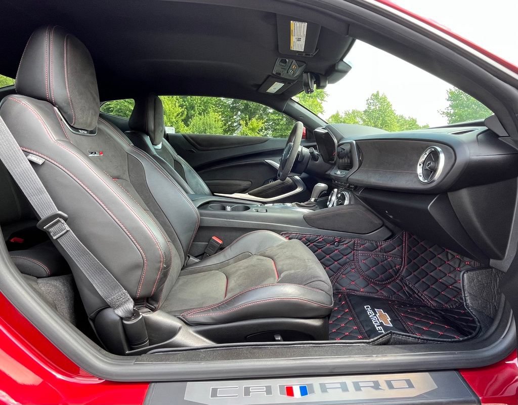 Certified 2020 Chevrolet Camaro ZL1 RWD image 27