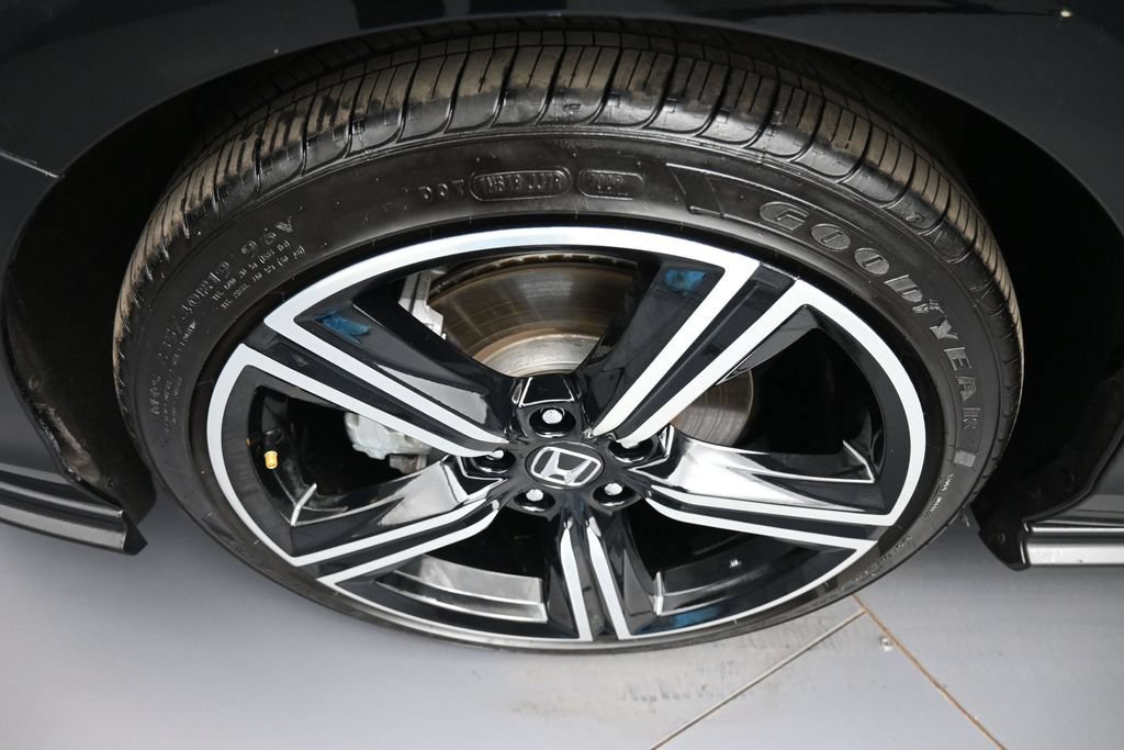 Used 2025 Honda Accord Sport image 14